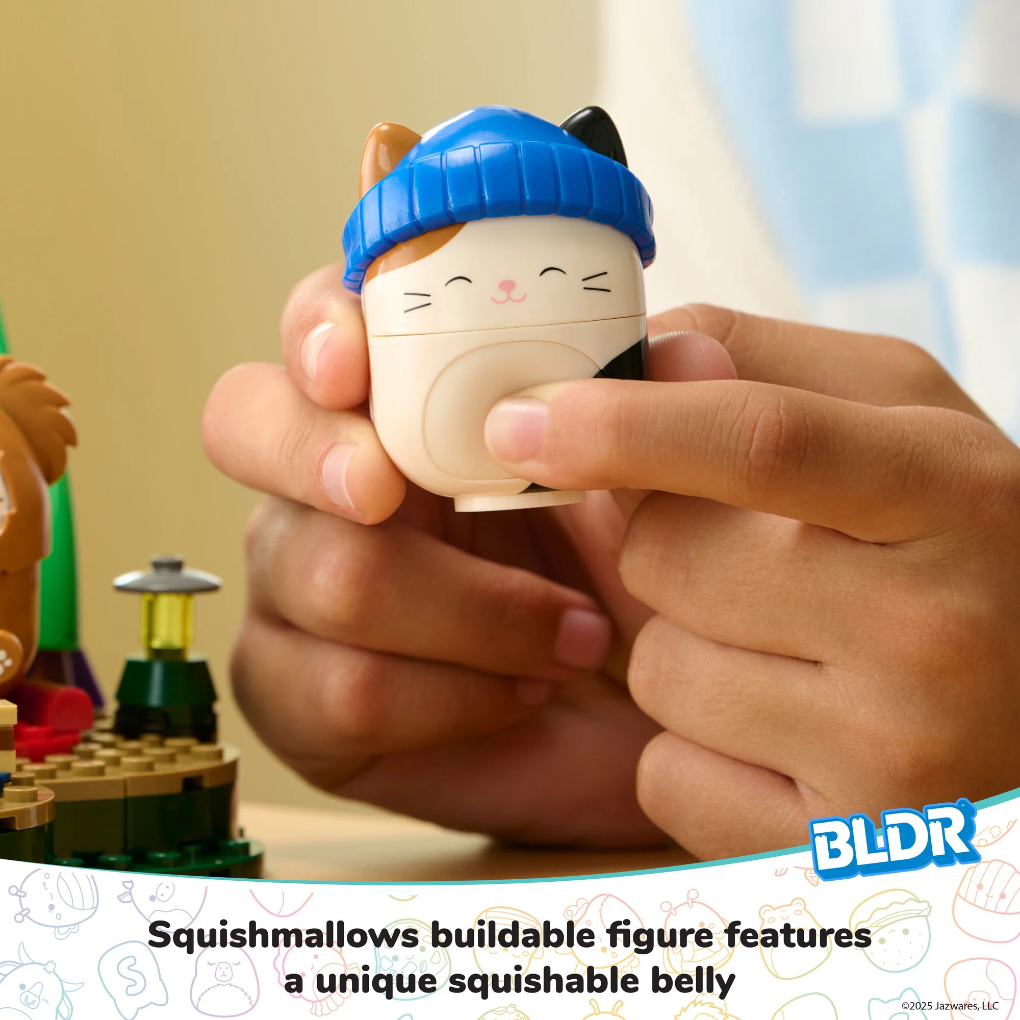Squishmallows Benny and Cam's Outdoor Adventure Building Set - Image 2