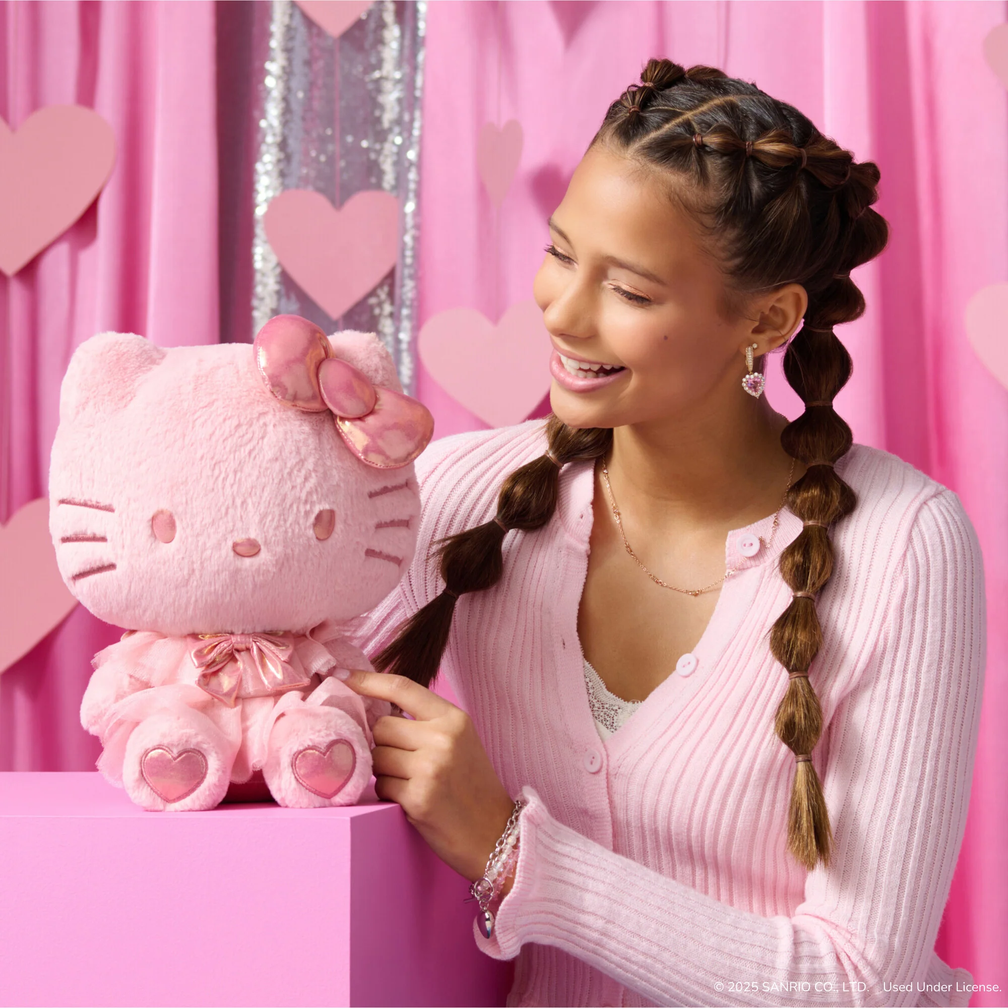 Hello Kitty and Friends Ultra-Premier 12-Inch Hello Kitty Monochrome Plush - Limited Edition - Image 5