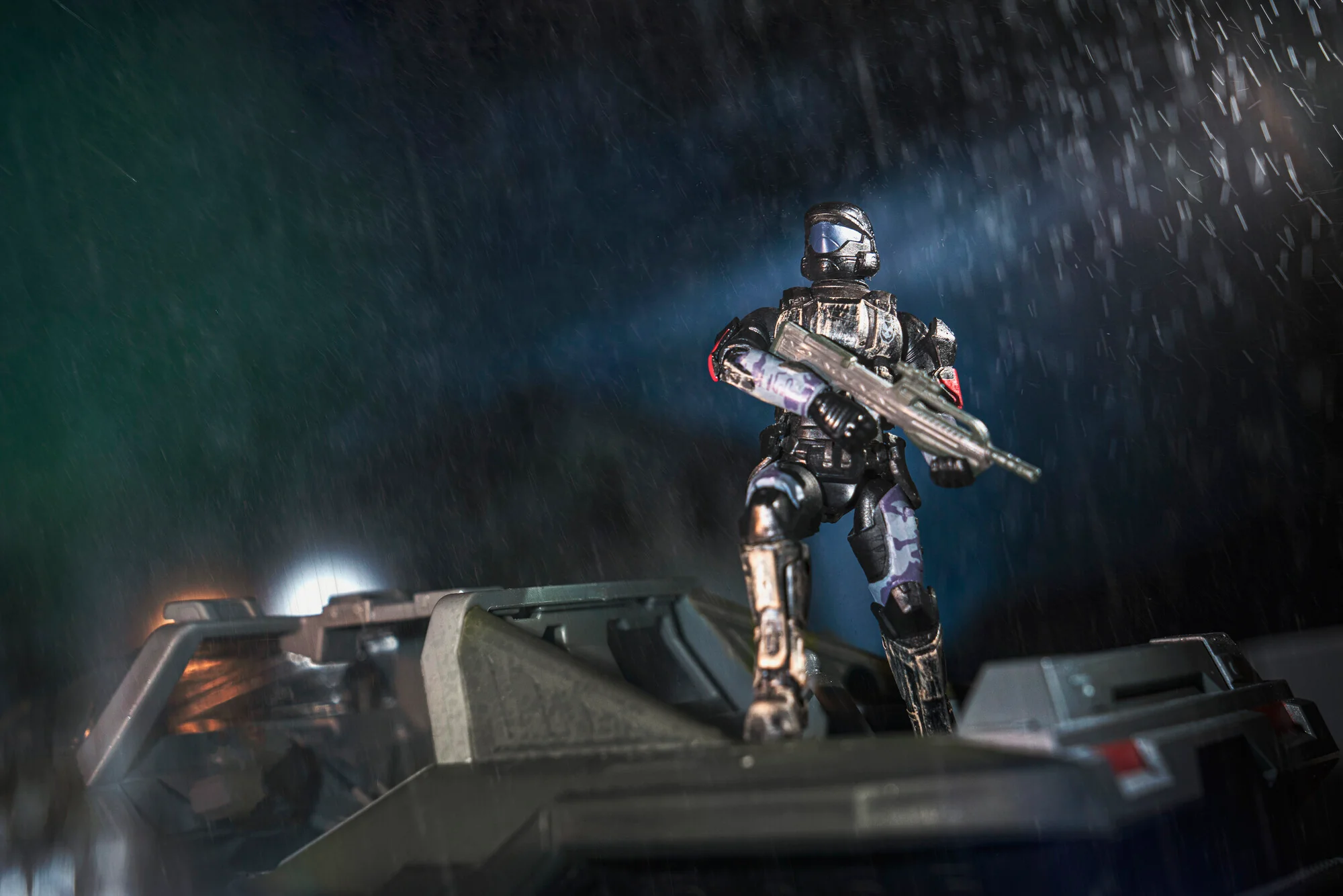 Halo ODST - Deluxe 4-Inch Articulated Figure with Battle Rifle - Image 3