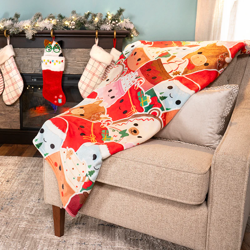 Squishmallows Holiday Throw Blanket - Image 4