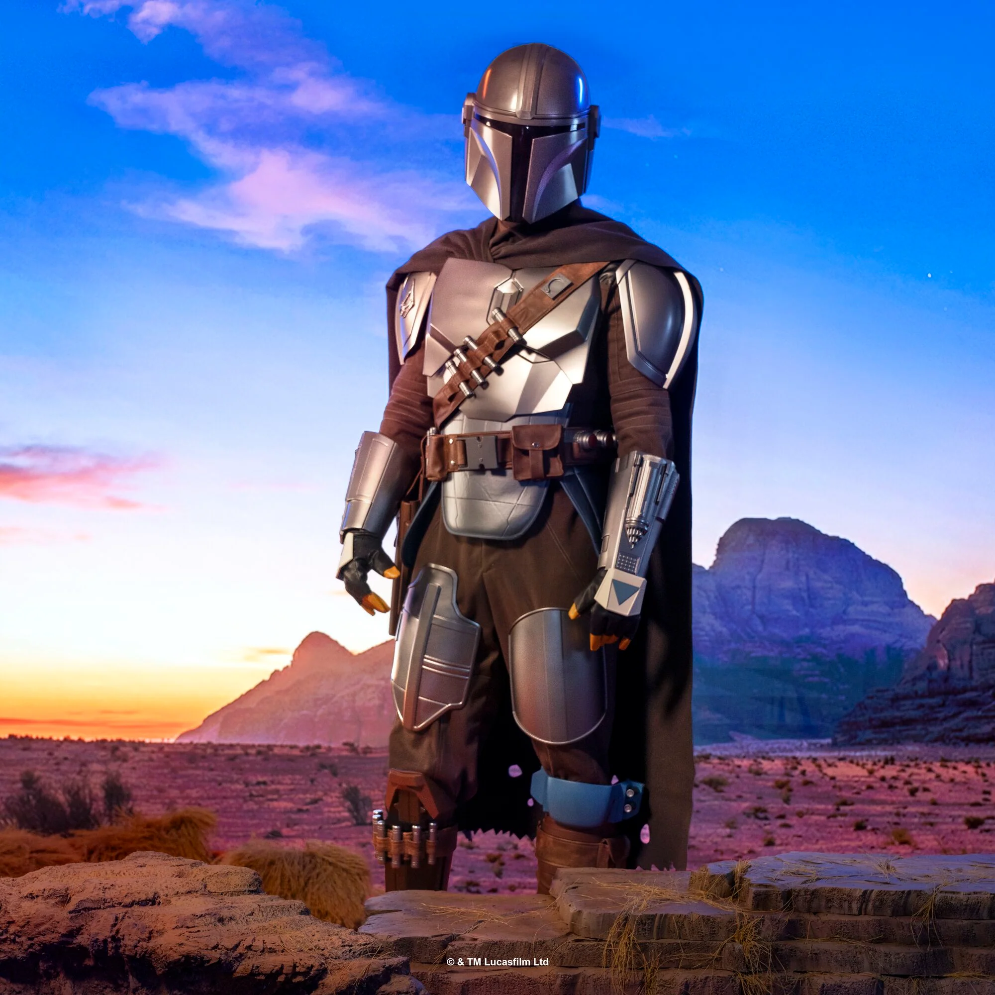 STAR WARS™ Mandalorian Official PRIMALUX™ Costume - Image 3