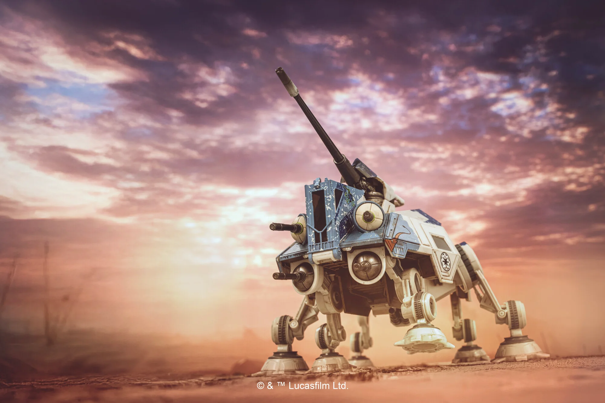 STAR WARS™ Micro Galaxy Squadron AT-TE (104th Battalion) - Image 11
