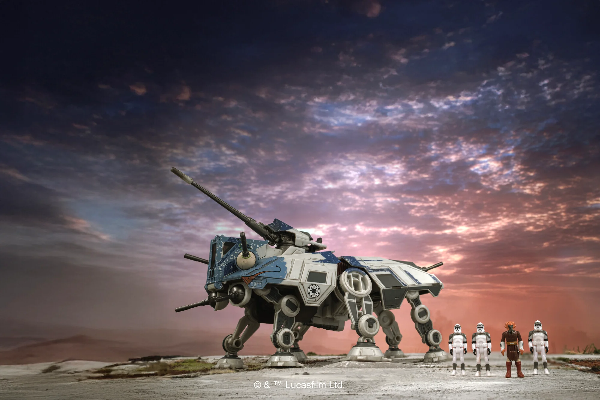 STAR WARS™ Micro Galaxy Squadron AT-TE (104th Battalion) - Image 12