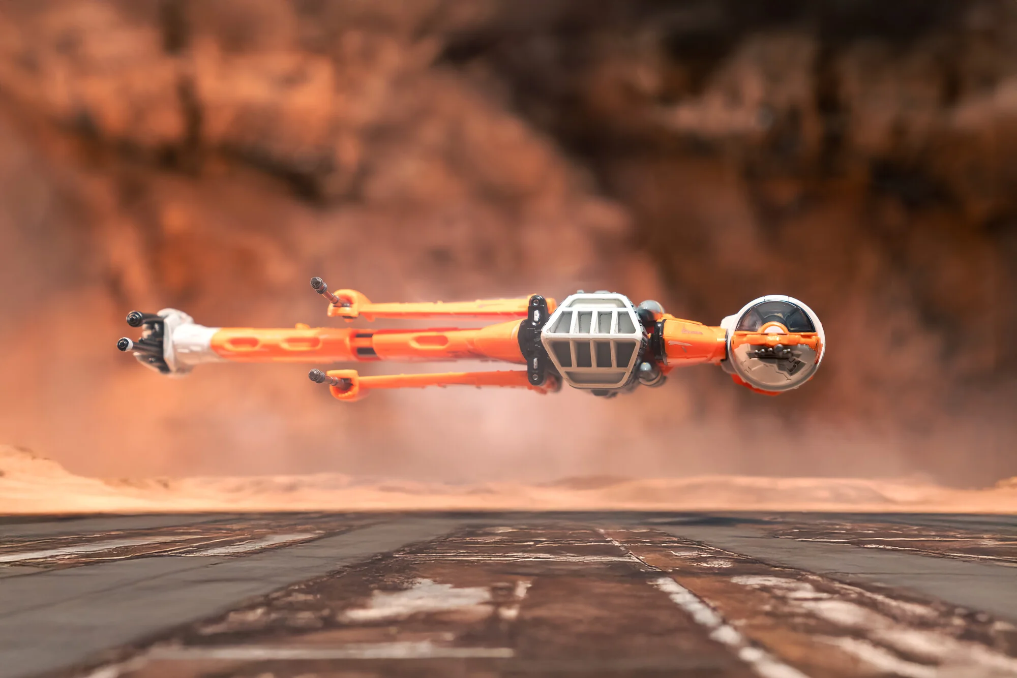 STAR WARS™ Micro Galaxy Squadron Hera Syndulla’s B-wing - Image 3