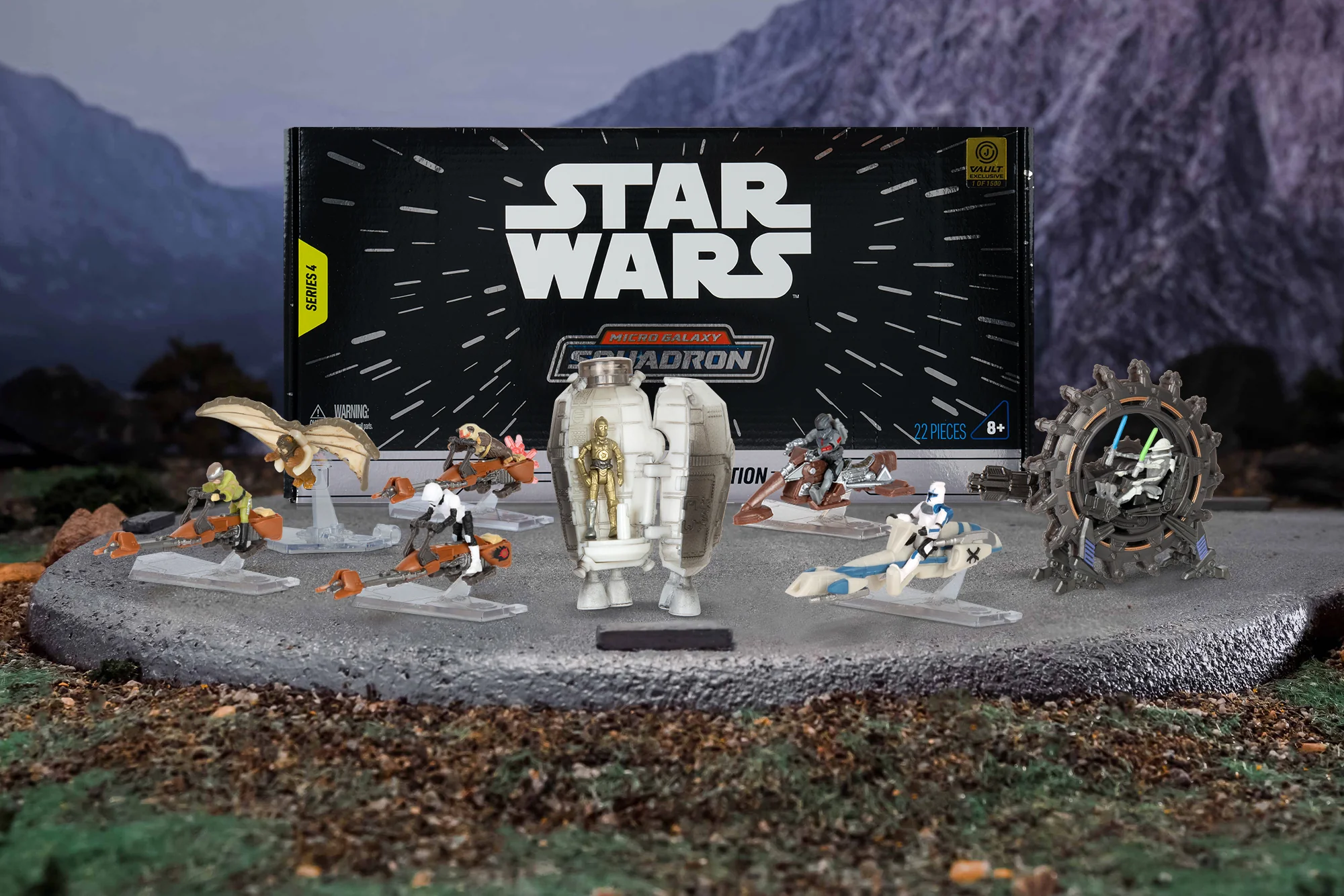 Scout Class Series 4 Box Set includes limited edition chase and rare - Image 3